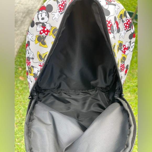 BIOWORLD Disney Minnie Mouse Backpack main image 10